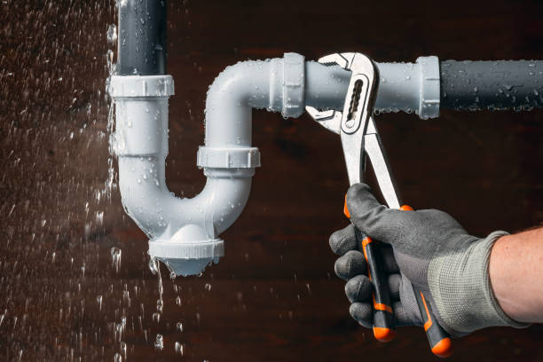 Professional Leak Detection technician working in Lakeview, NC